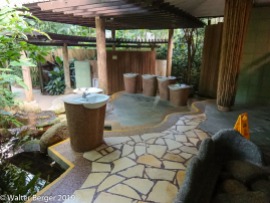 SIngapore Zoo Toilets